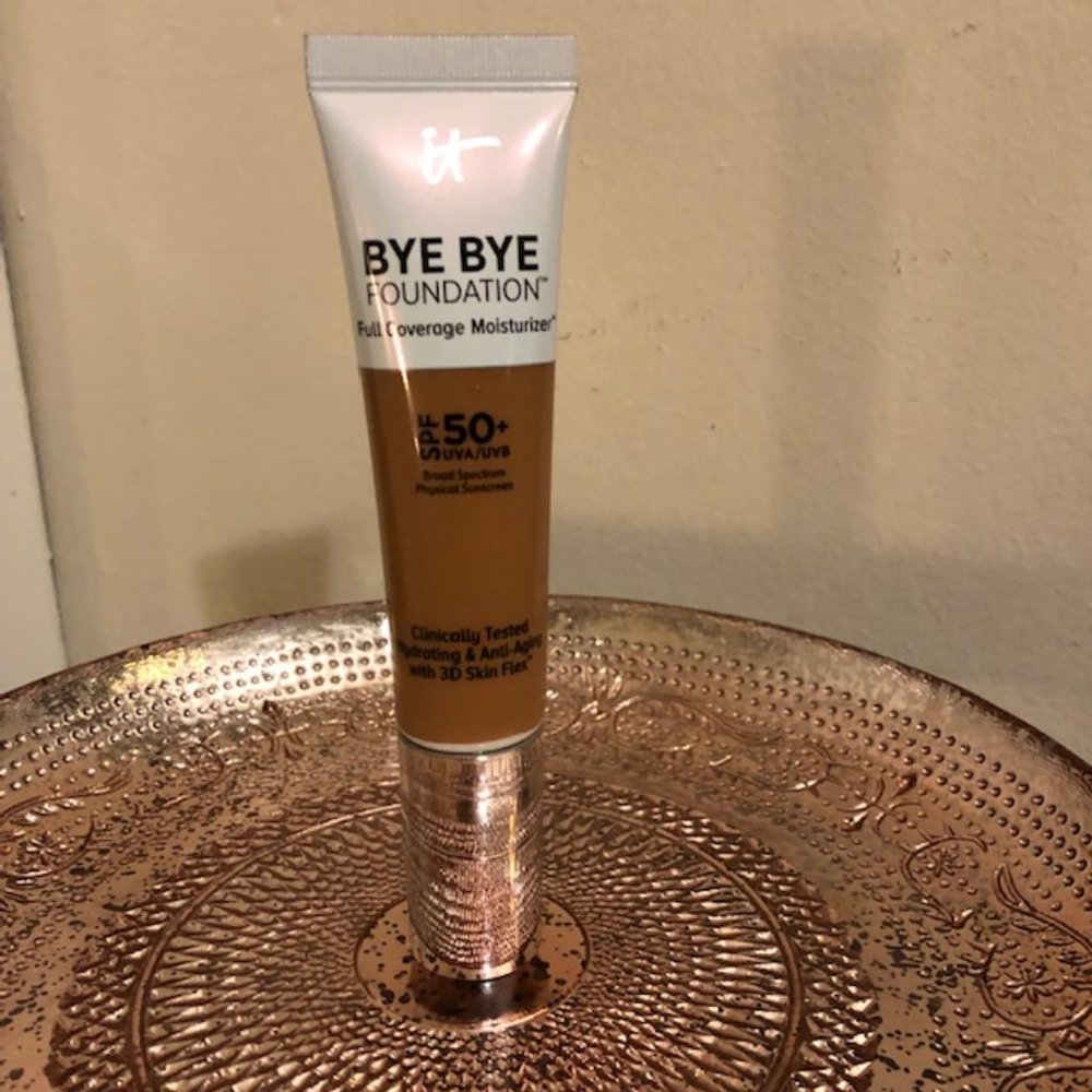 IT Cosmetics Bye Bye Foundation - Rich Honey